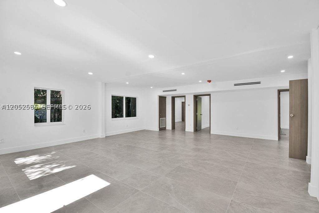 7902 SW 67th Ave South Miami, FL 33143