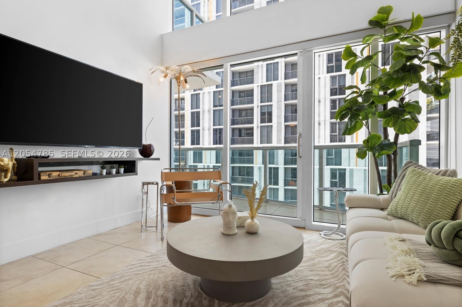 41 SE 5th St #510 Miami, FL 33131