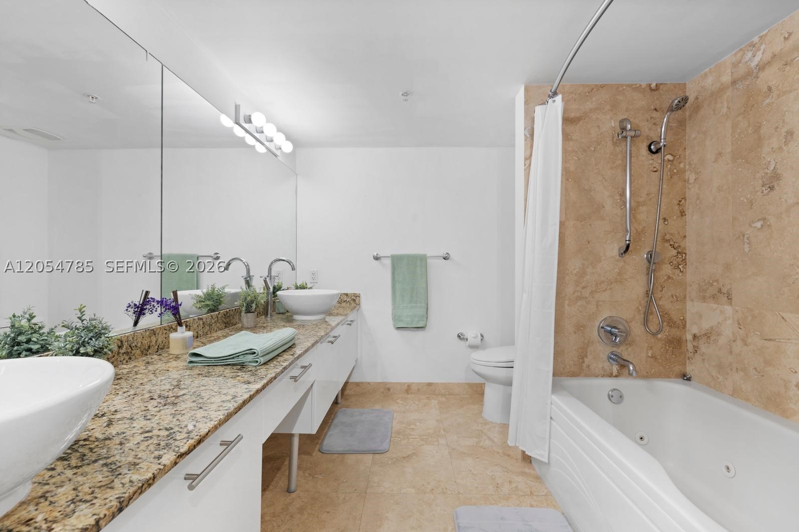 41 SE 5th St #510 Miami, FL 33131