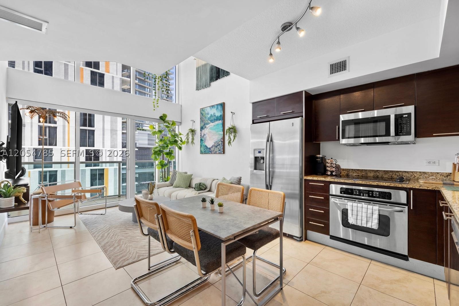 41 SE 5th St #510 Miami, FL 33131