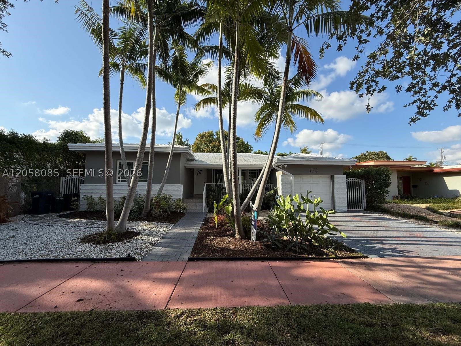 1116 Biarritz Dr Miami Beach, FL 33141
