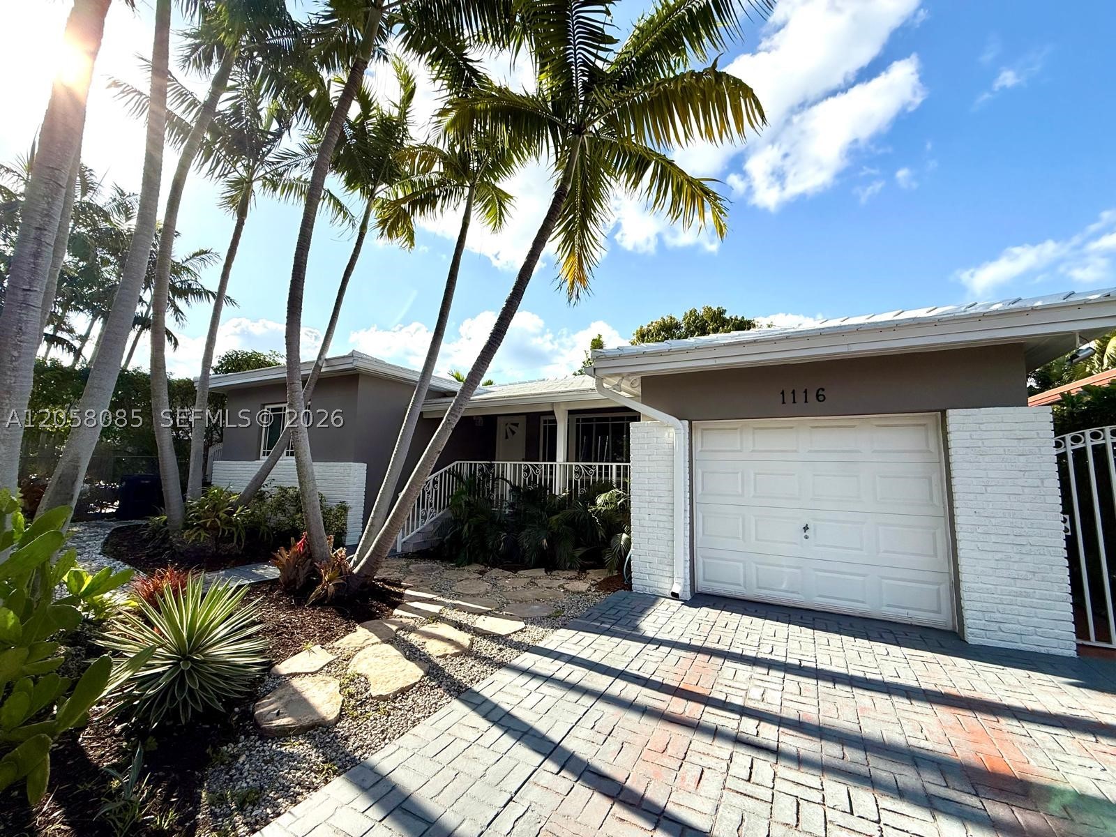 1116 Biarritz Dr Miami Beach, FL 33141