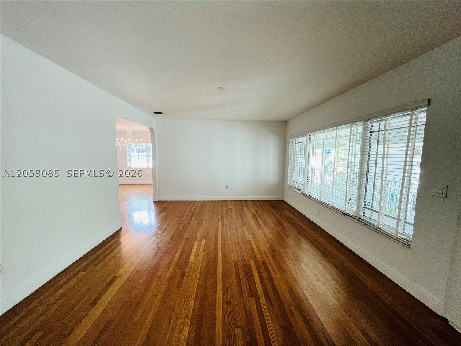 1116 Biarritz Dr Miami Beach, FL 33141