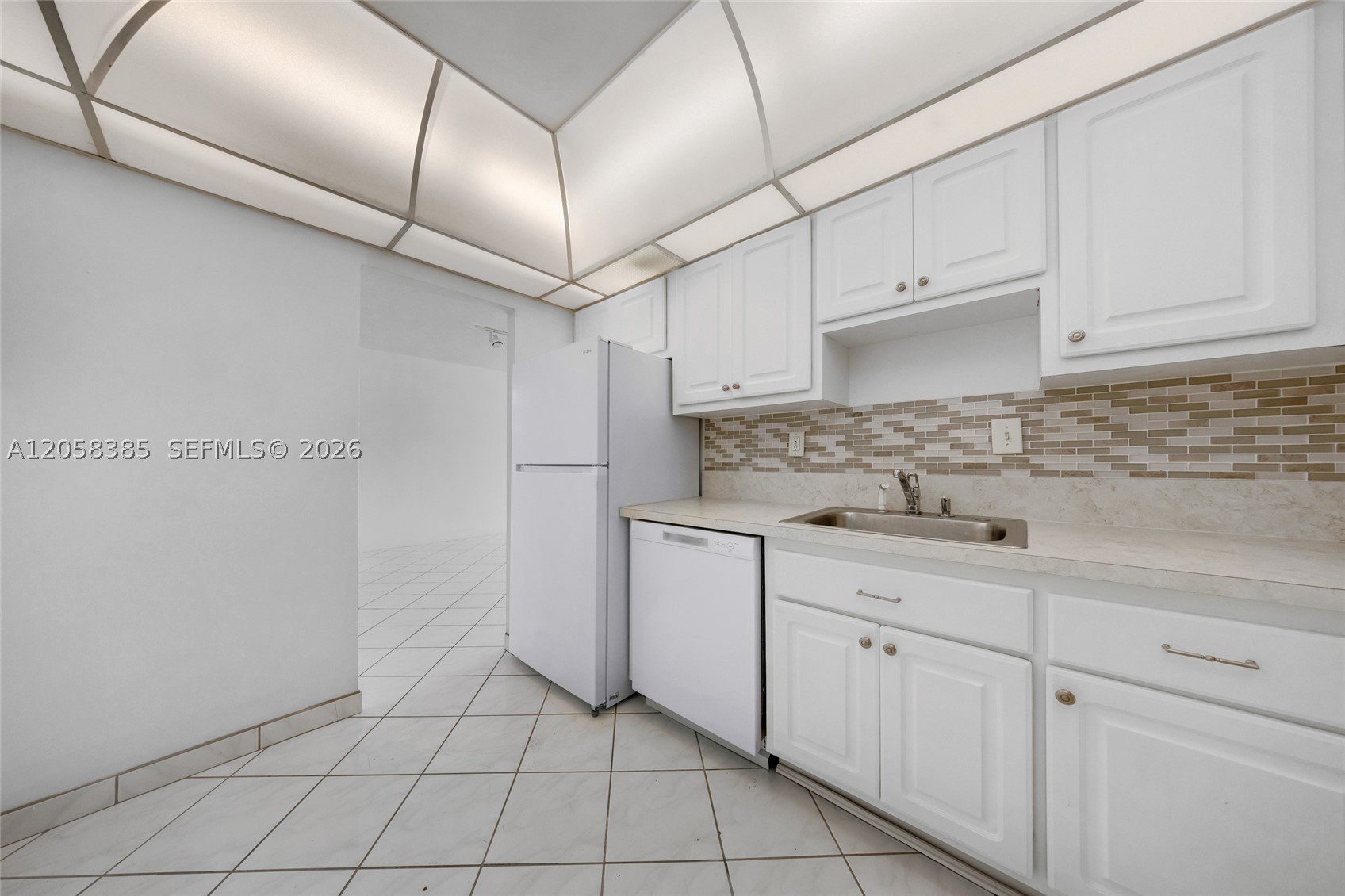 image Arlen House Condo15