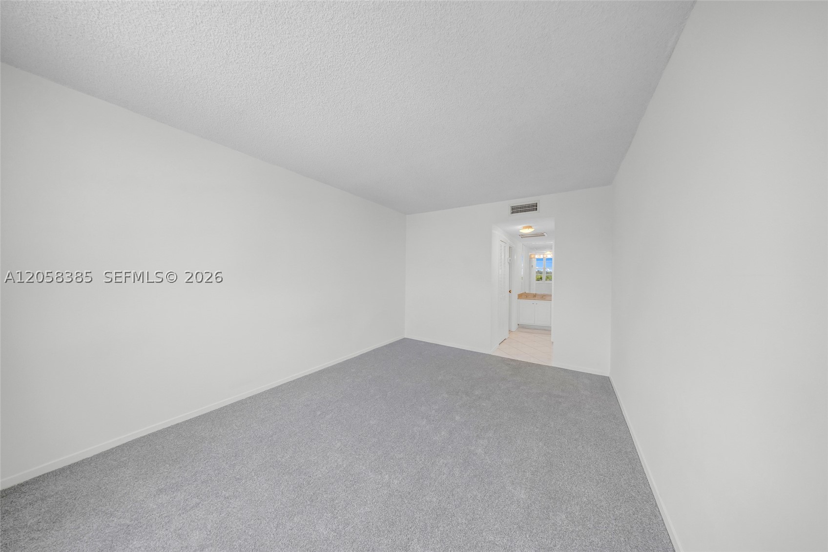 image Arlen House Condo23