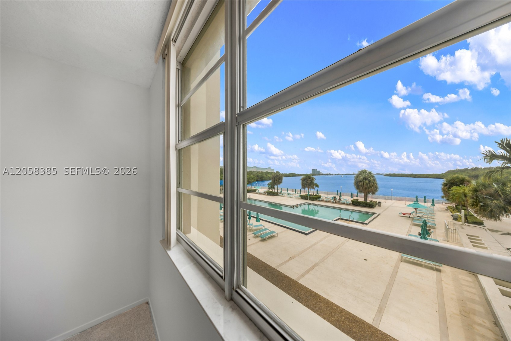 image Arlen House Condo25