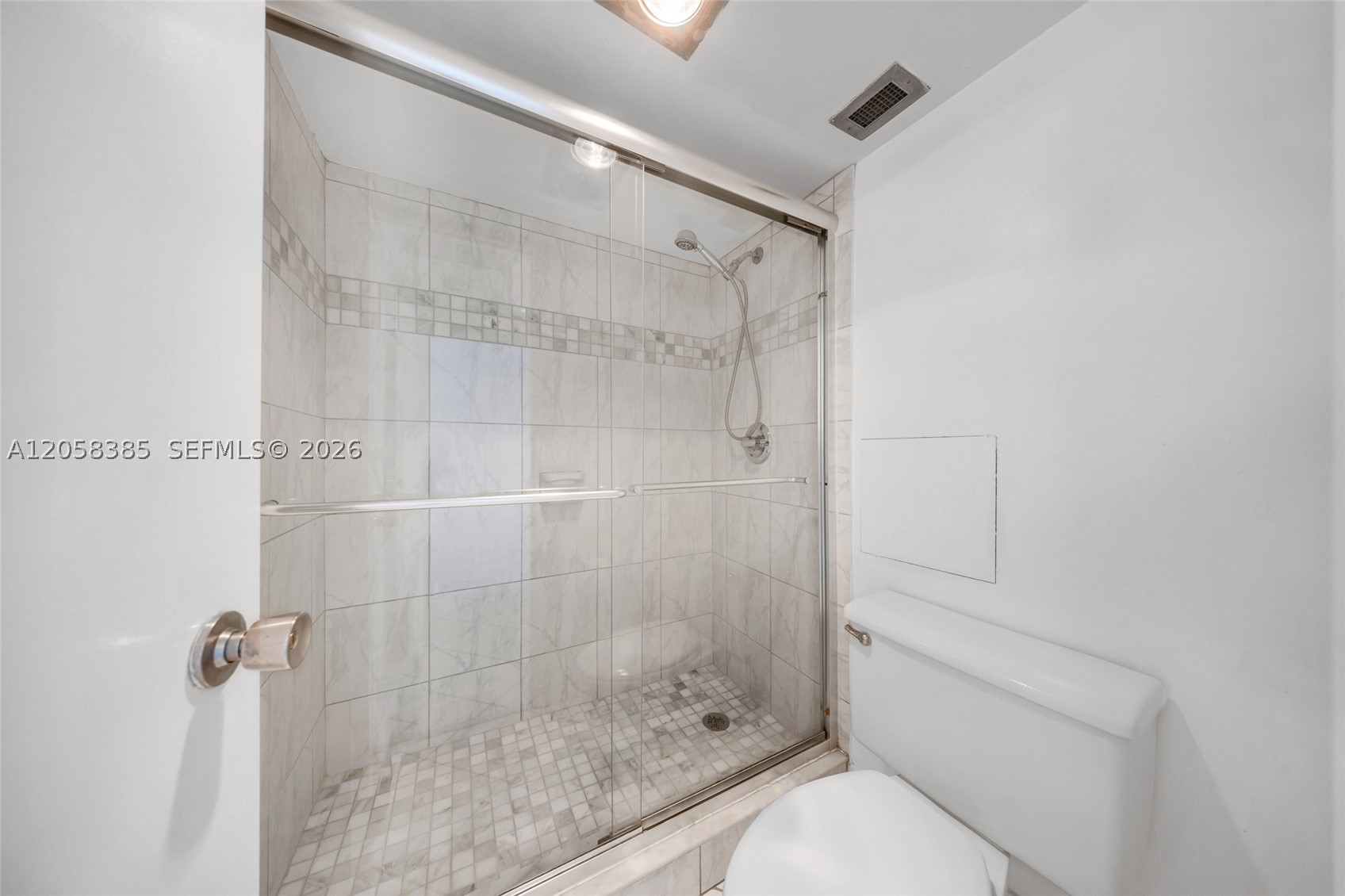 image Arlen House Condo28