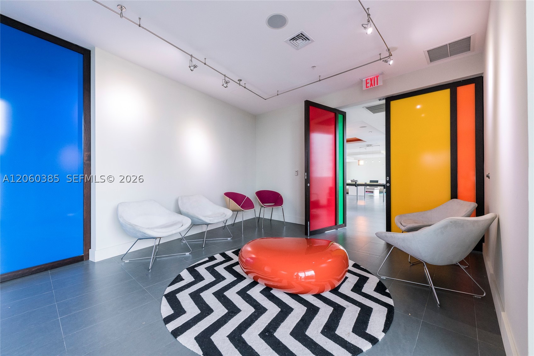 image Gallery Art Condos13