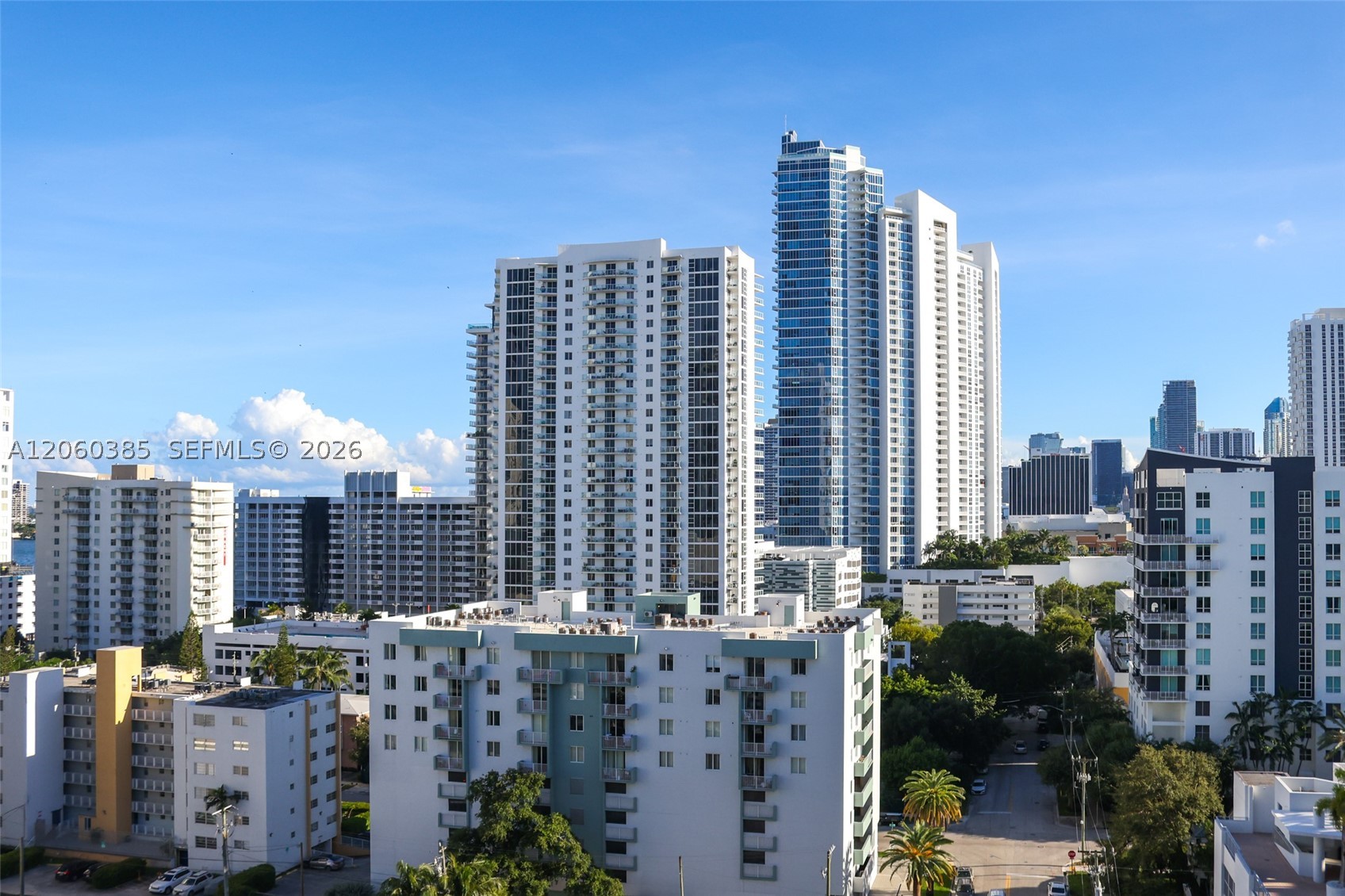 image Gallery Art Condos18
