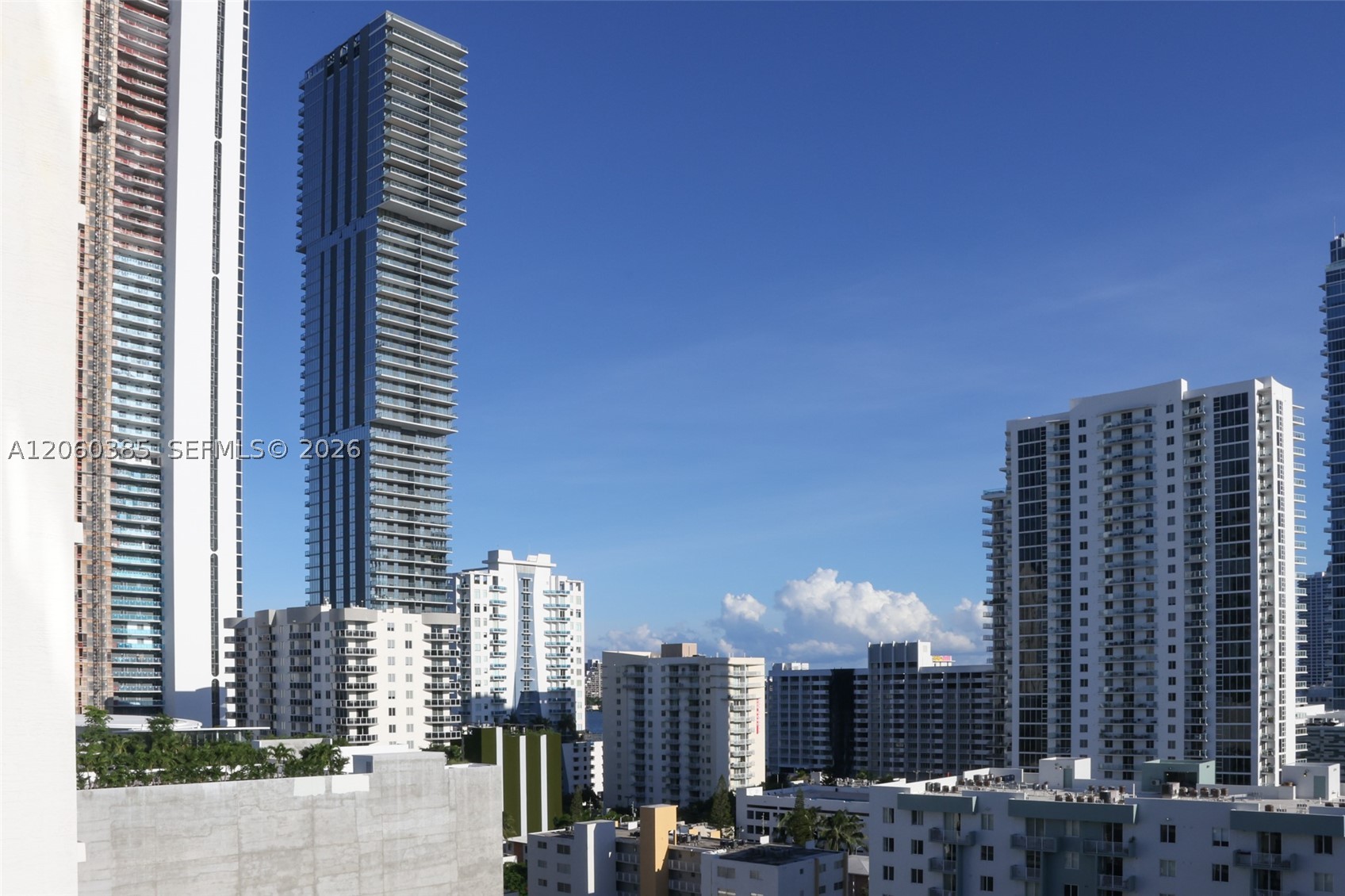 image Gallery Art Condos19