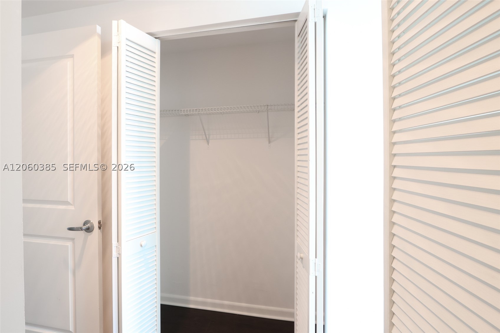 image Gallery Art Condos36