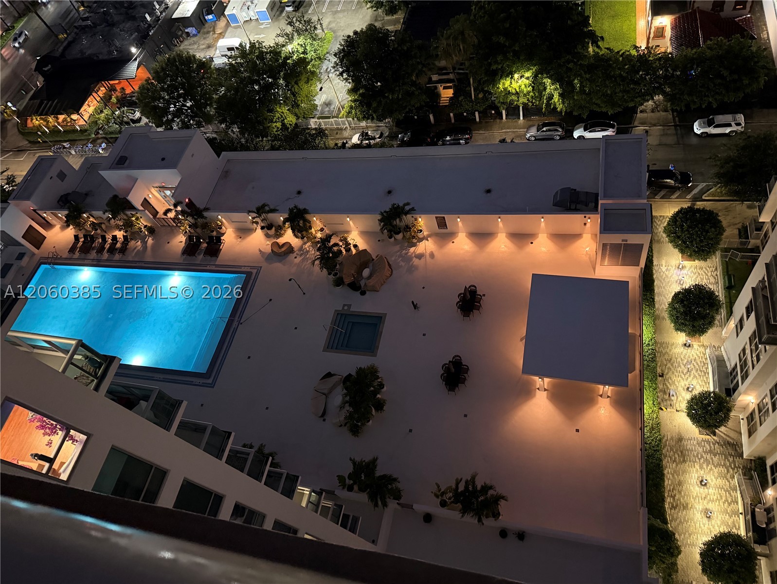 image Gallery Art Condos5