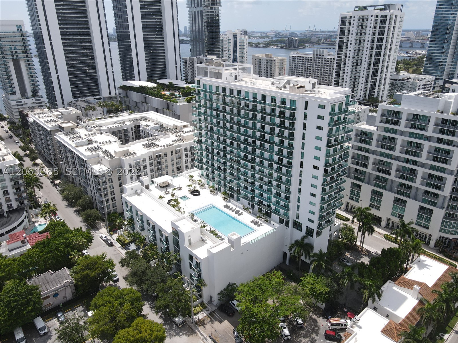 image Gallery Art Condos6