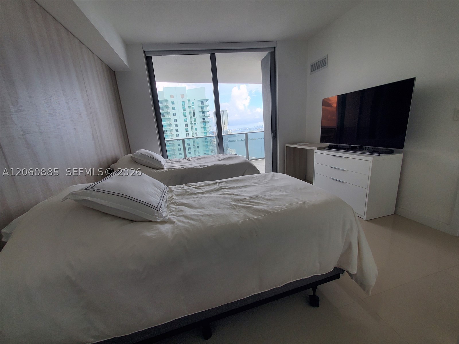 image Aria on the Bay12