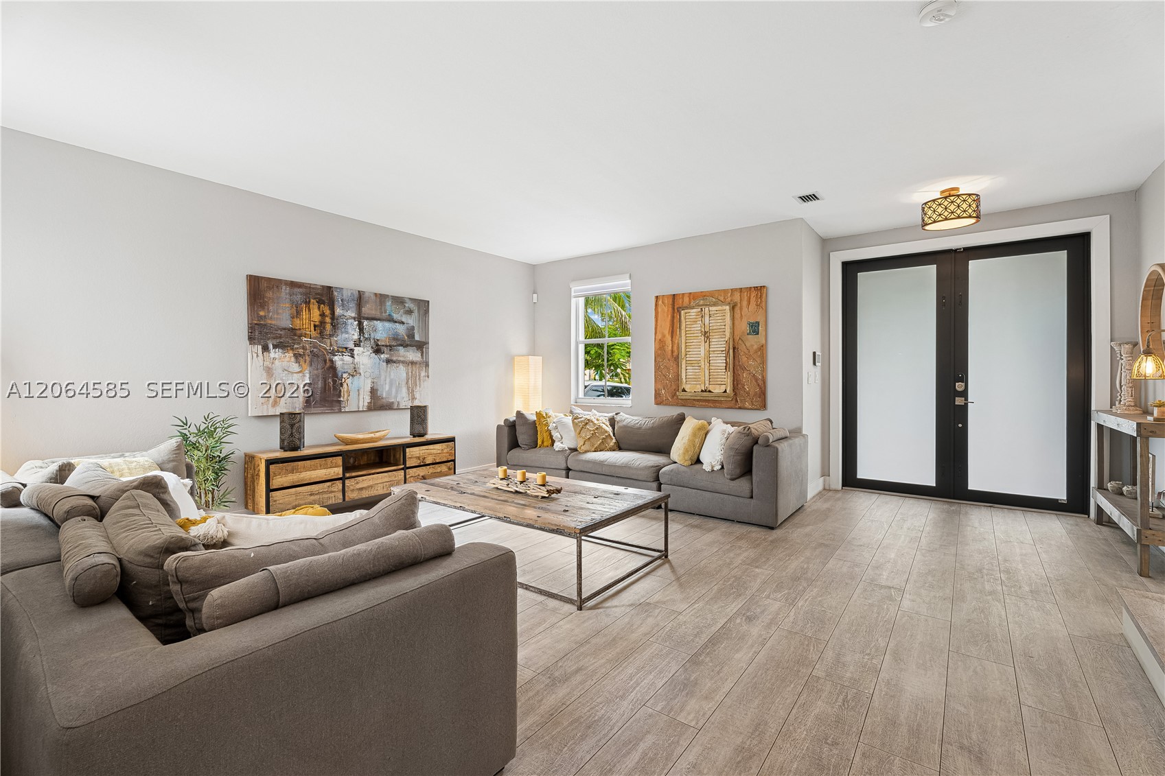 14900 SW 10th St Miami, FL 33194