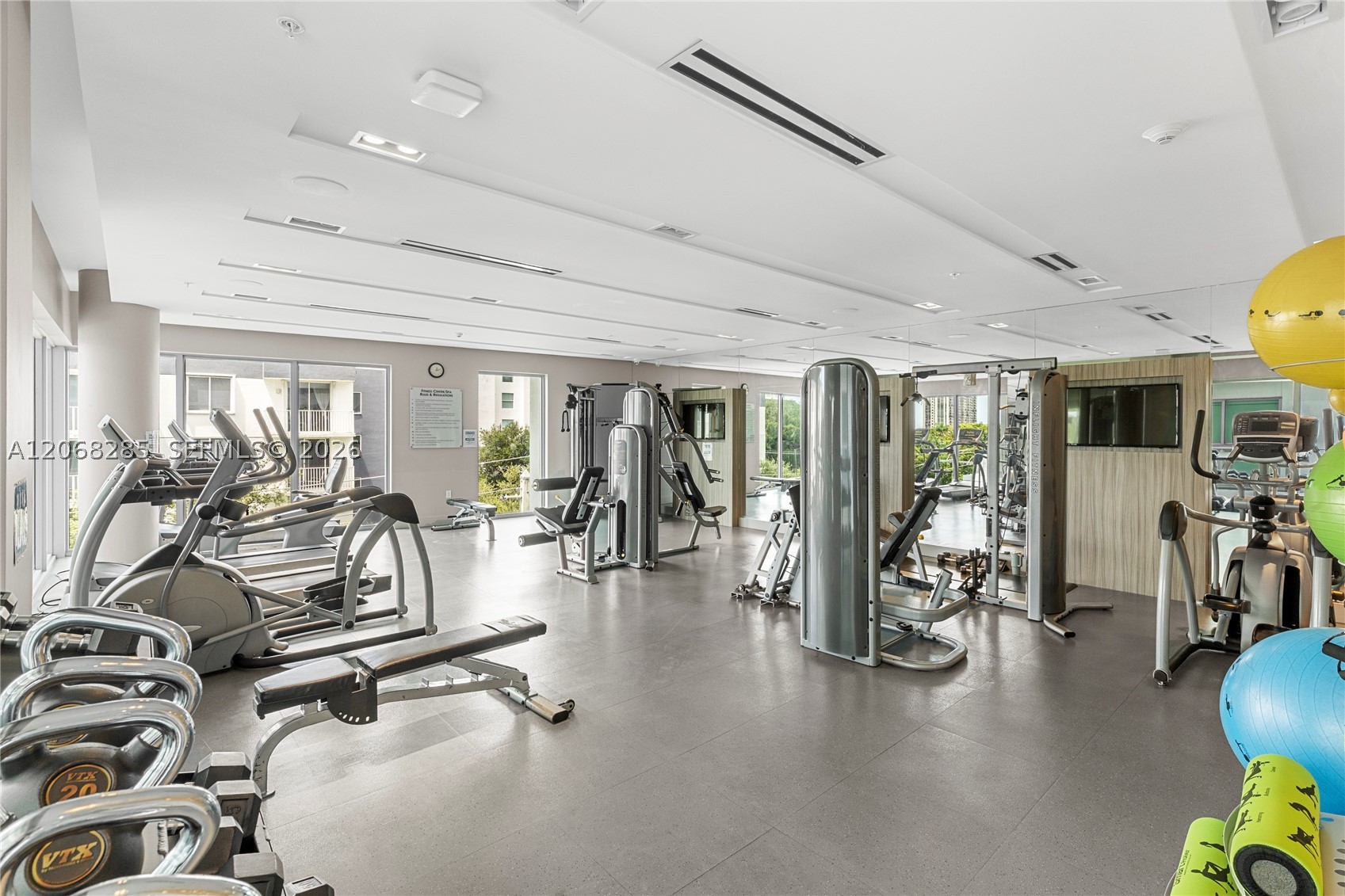 image Le Parc at Brickell32