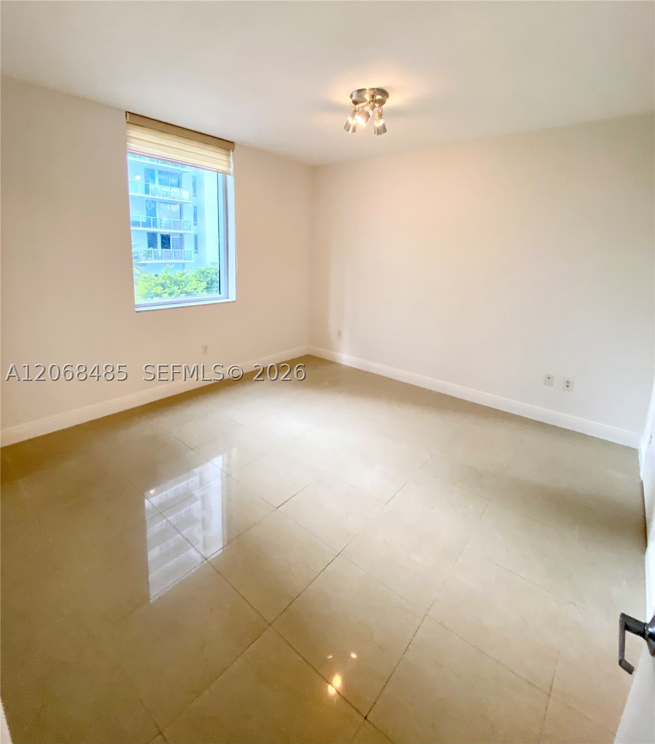 image 1060 Brickell - 10609
