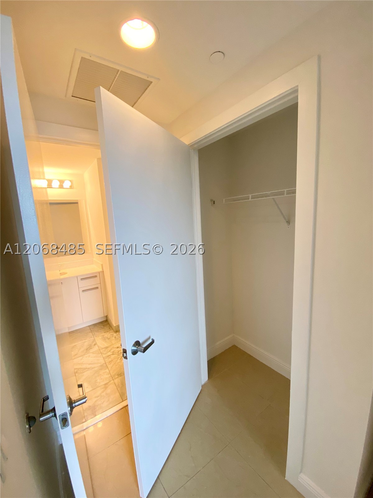 image 1060 Brickell - 106012