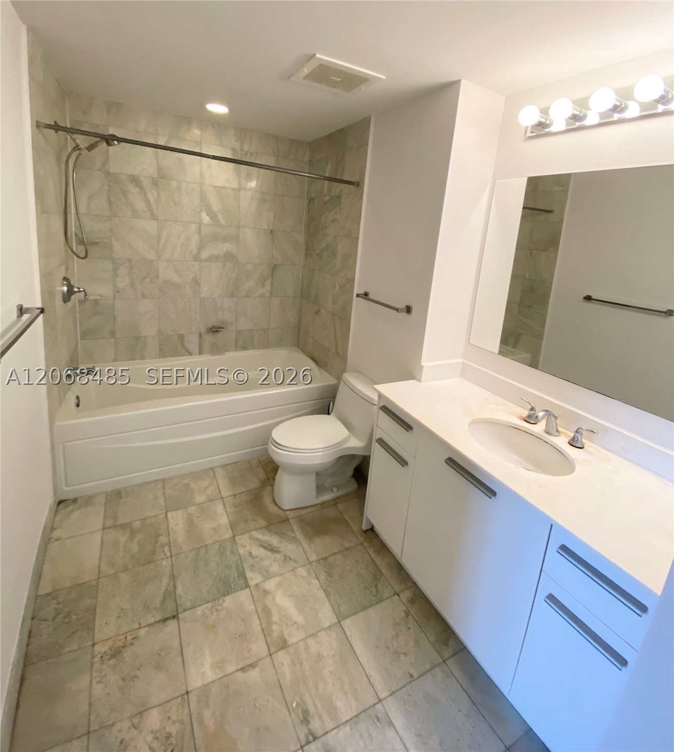 image 1060 Brickell - 106013
