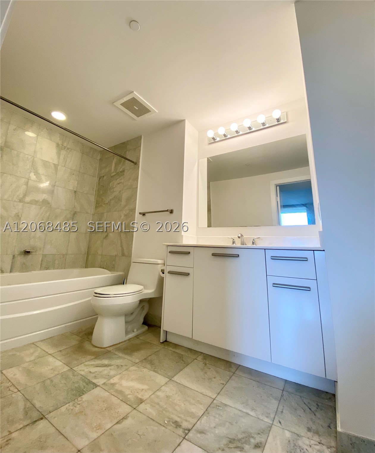 image 1060 Brickell - 106015