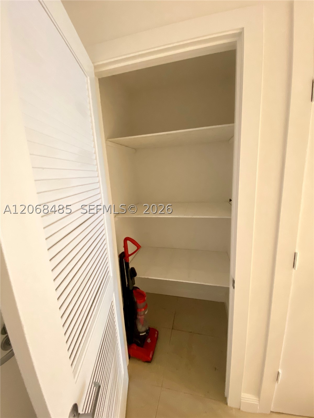 image 1060 Brickell - 10604