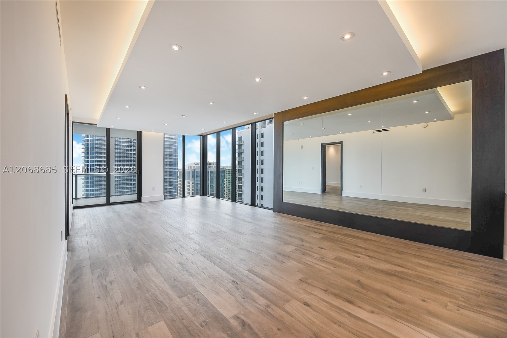 image 1010 Brickell3
