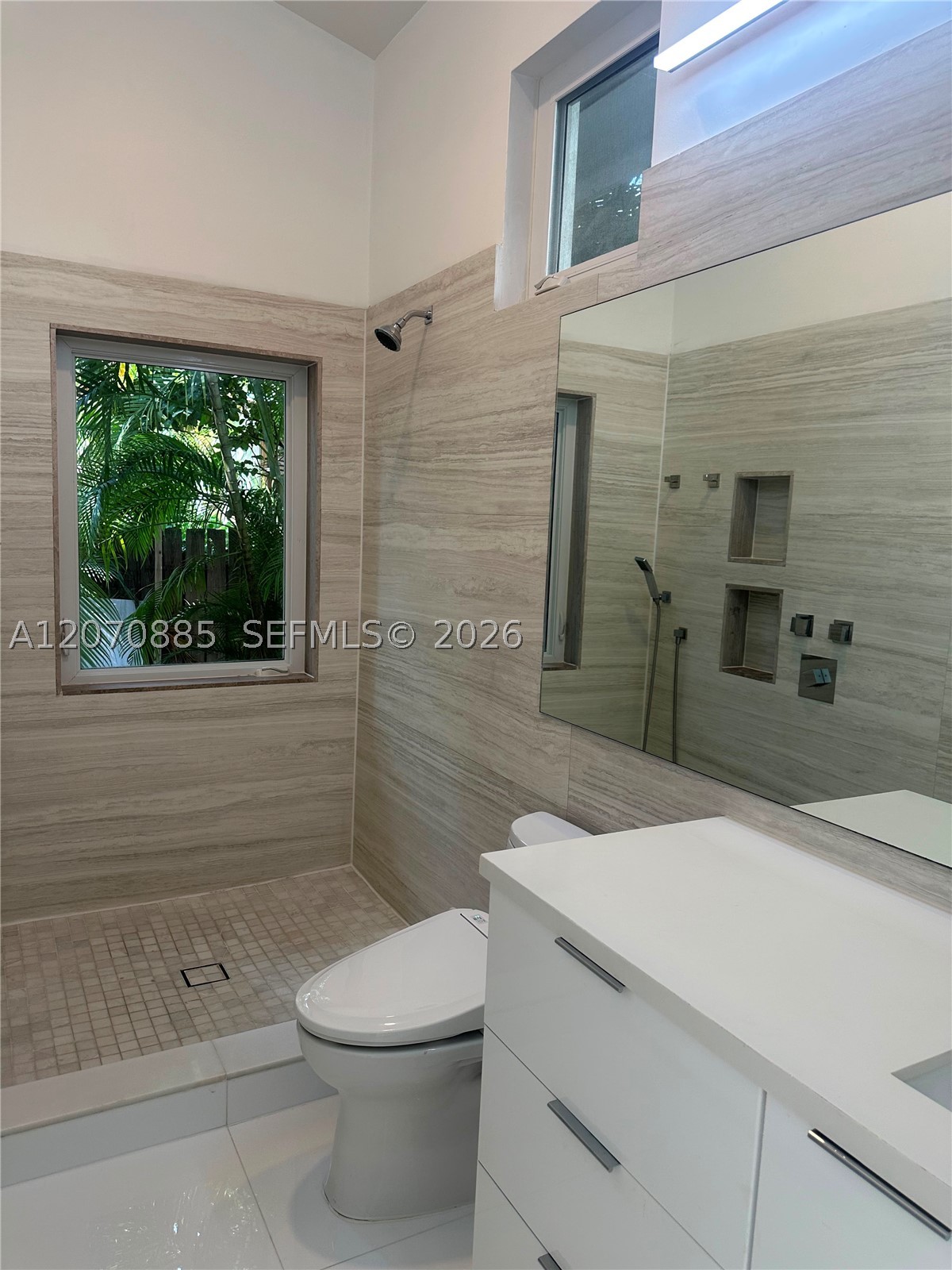 3865 Poinciana Ave Miami, FL 33133