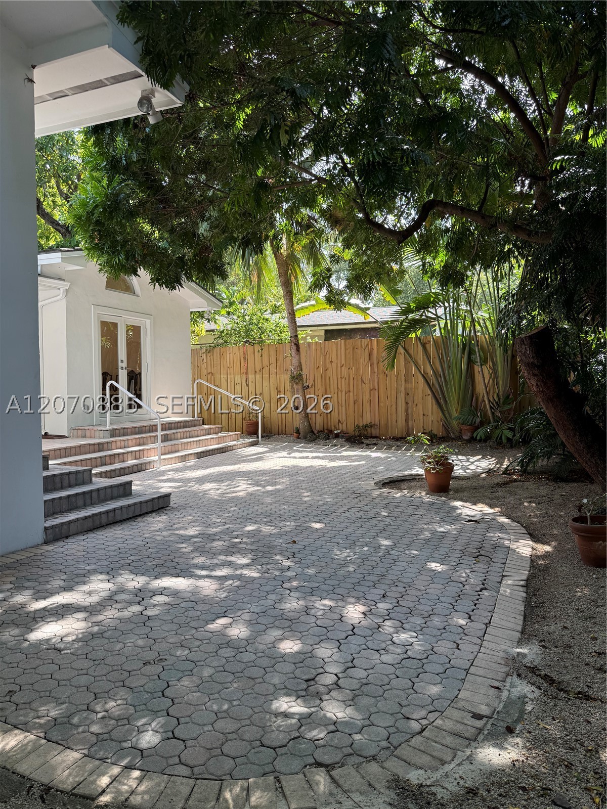 3865 Poinciana Ave Miami, FL 33133