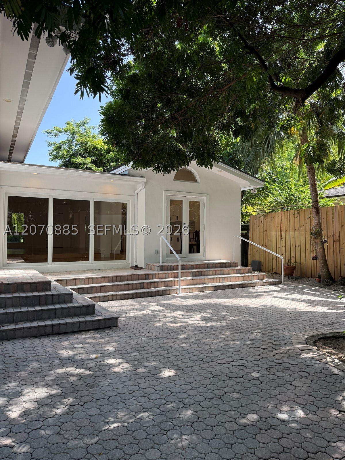 3865 Poinciana Ave Miami, FL 33133