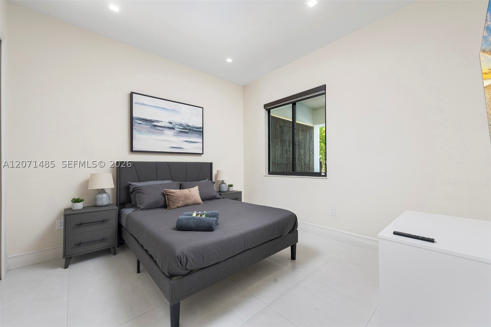 6529 SW 30th St Miami, FL 33155