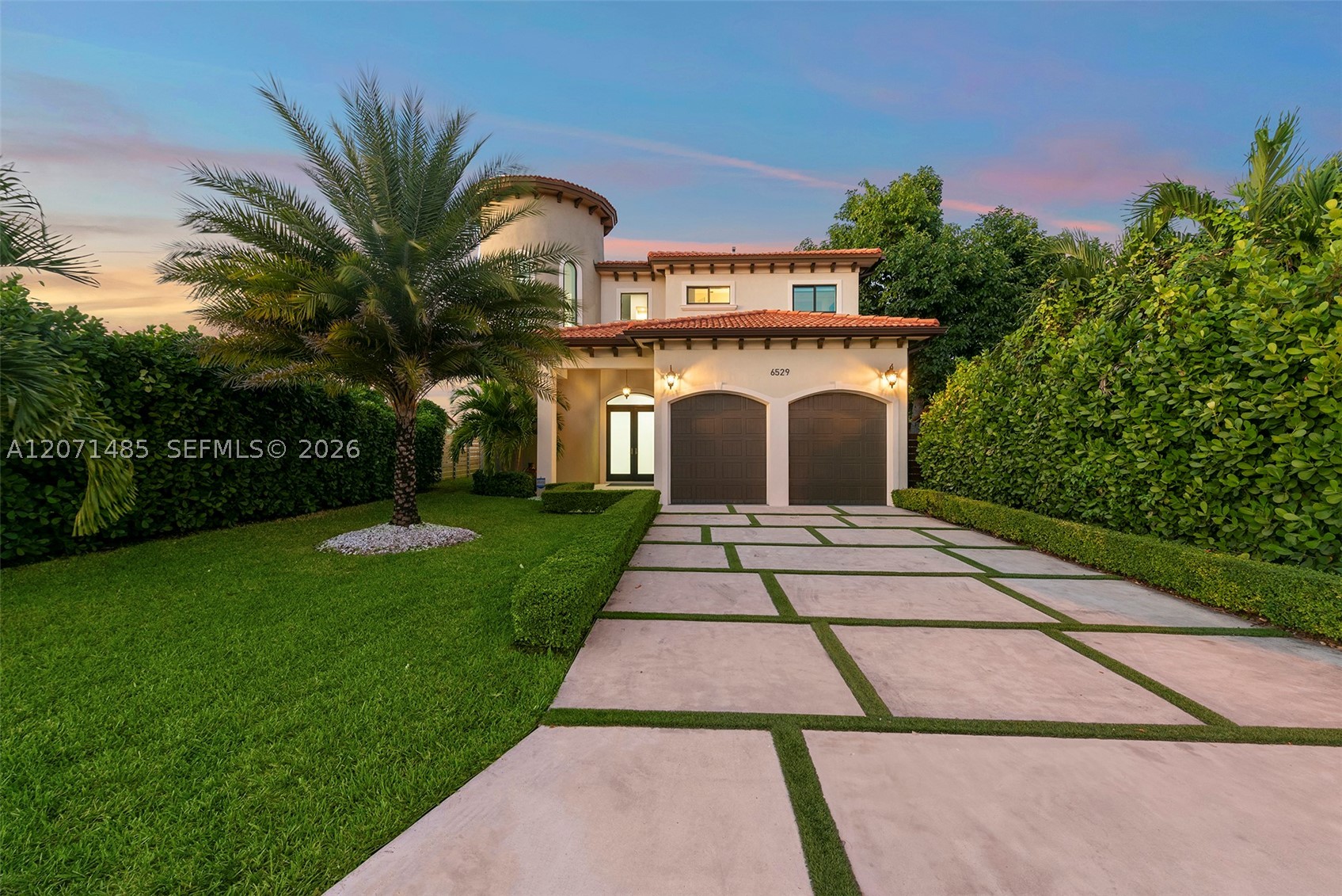 6529 SW 30th St Miami, FL 33155