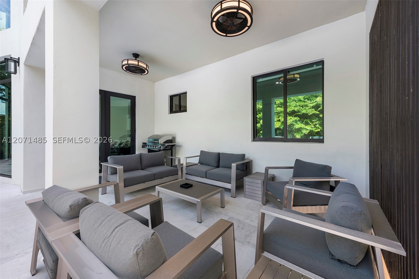 6529 SW 30th St Miami, FL 33155
