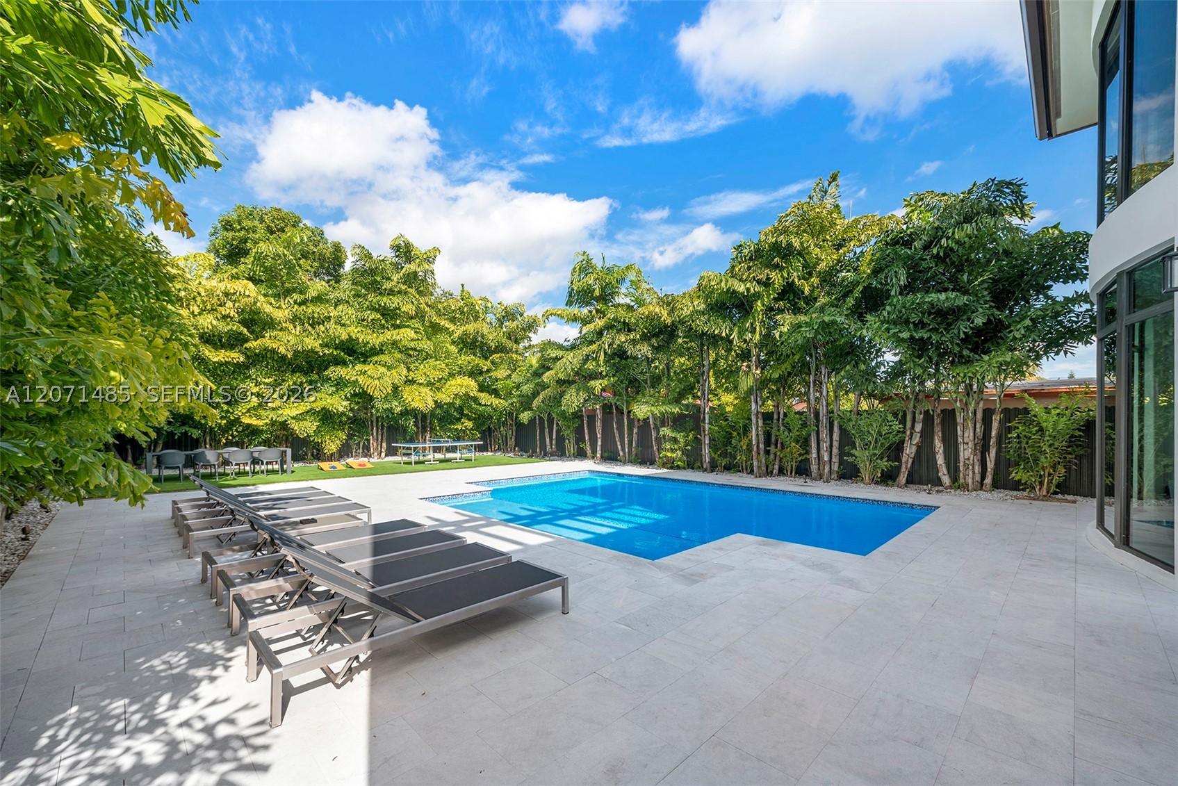 6529 SW 30th St Miami, FL 33155