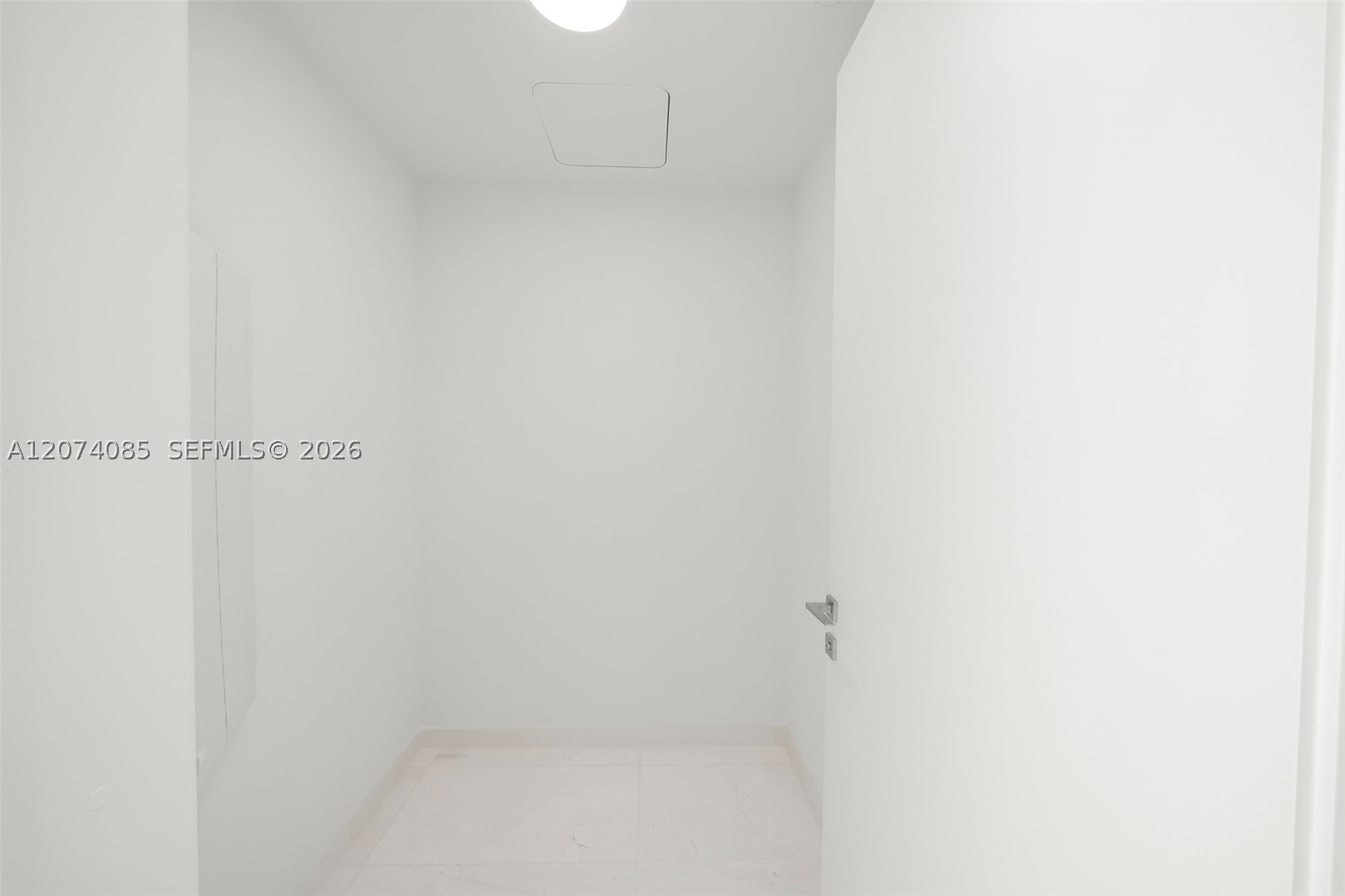 300 Biscayne Blvd Way #4605 Miami, FL 33131