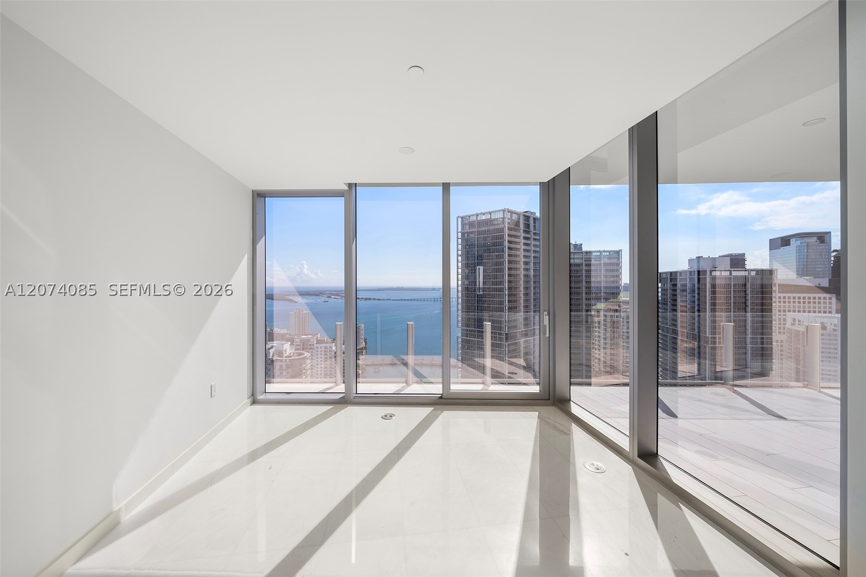 300 Biscayne Blvd Way #4605 Miami, FL 33131