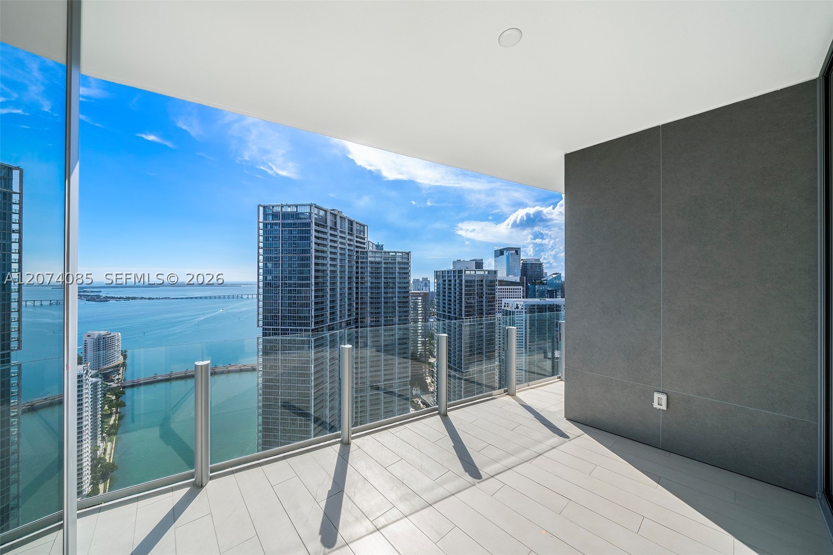 300 Biscayne Blvd Way #4605 Miami, FL 33131