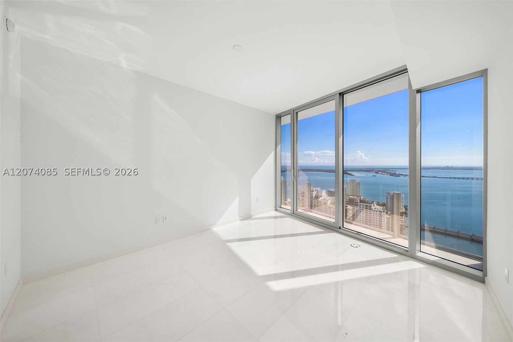 300 Biscayne Blvd Way #4605 Miami, FL 33131