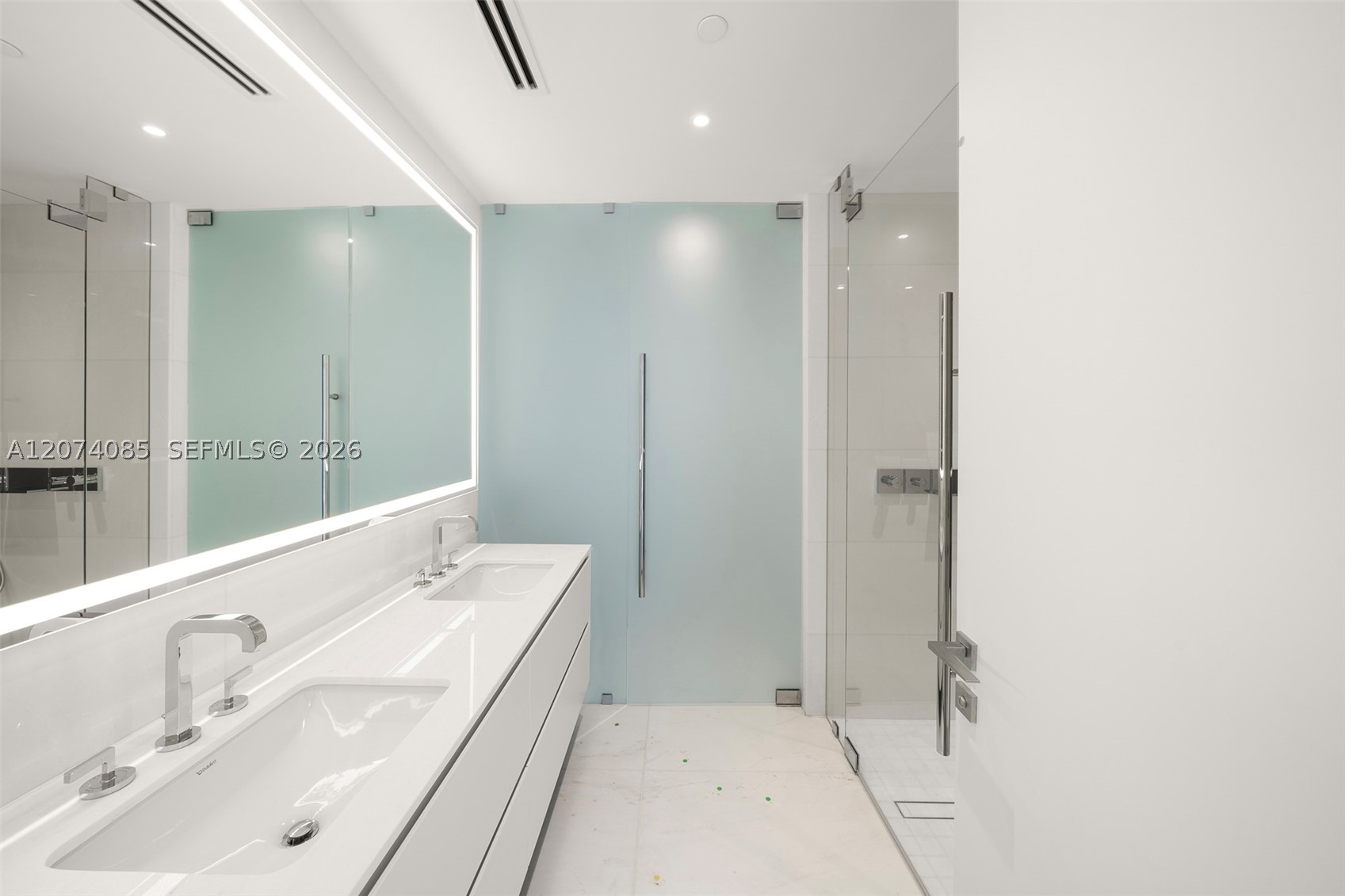 300 Biscayne Blvd Way #4605 Miami, FL 33131