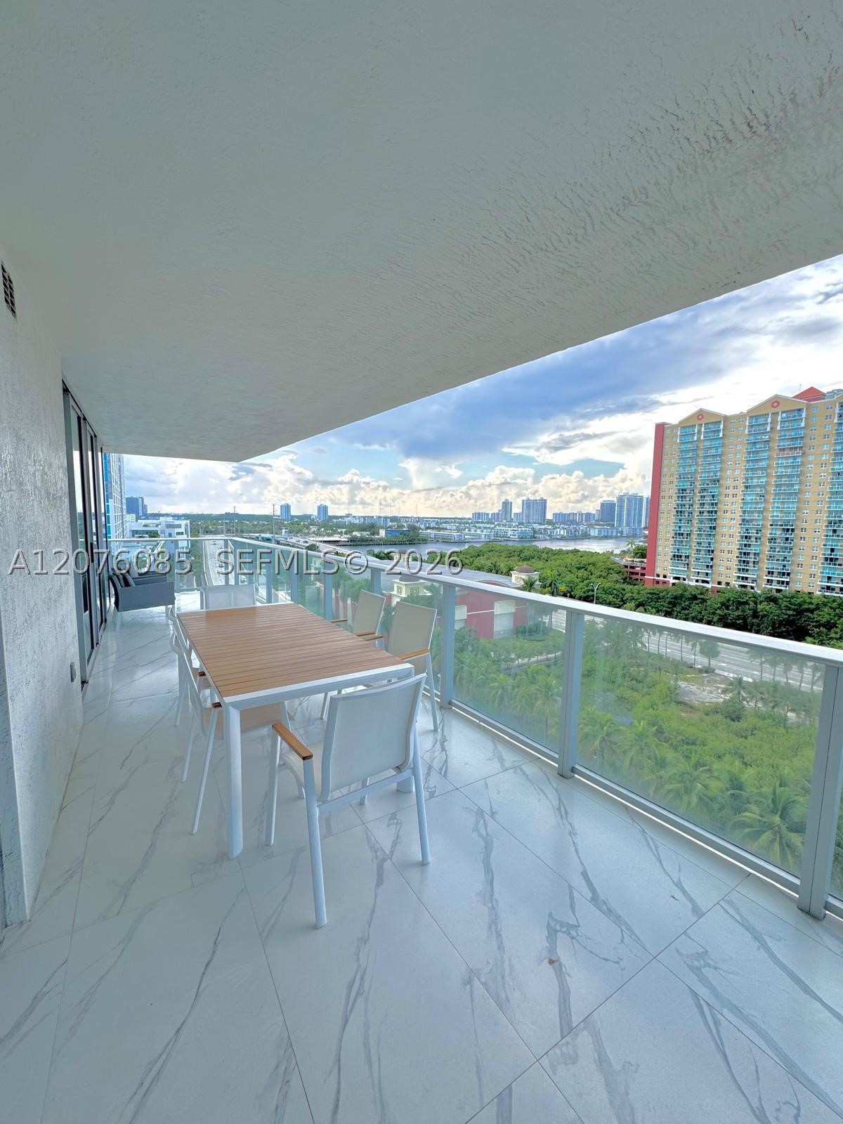 330 Sunny Isles Blvd #5-1001 Sunny Isles Beach, FL 33160