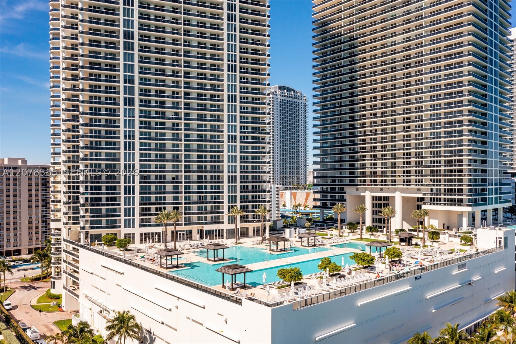 1850 S Ocean Dr #909