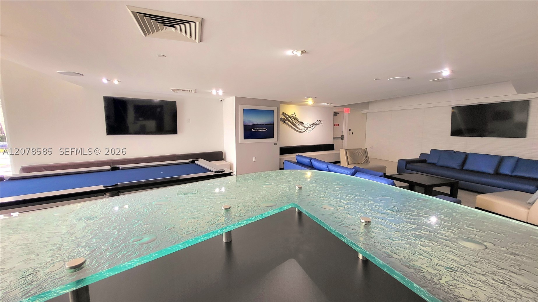 image Beach Club 135