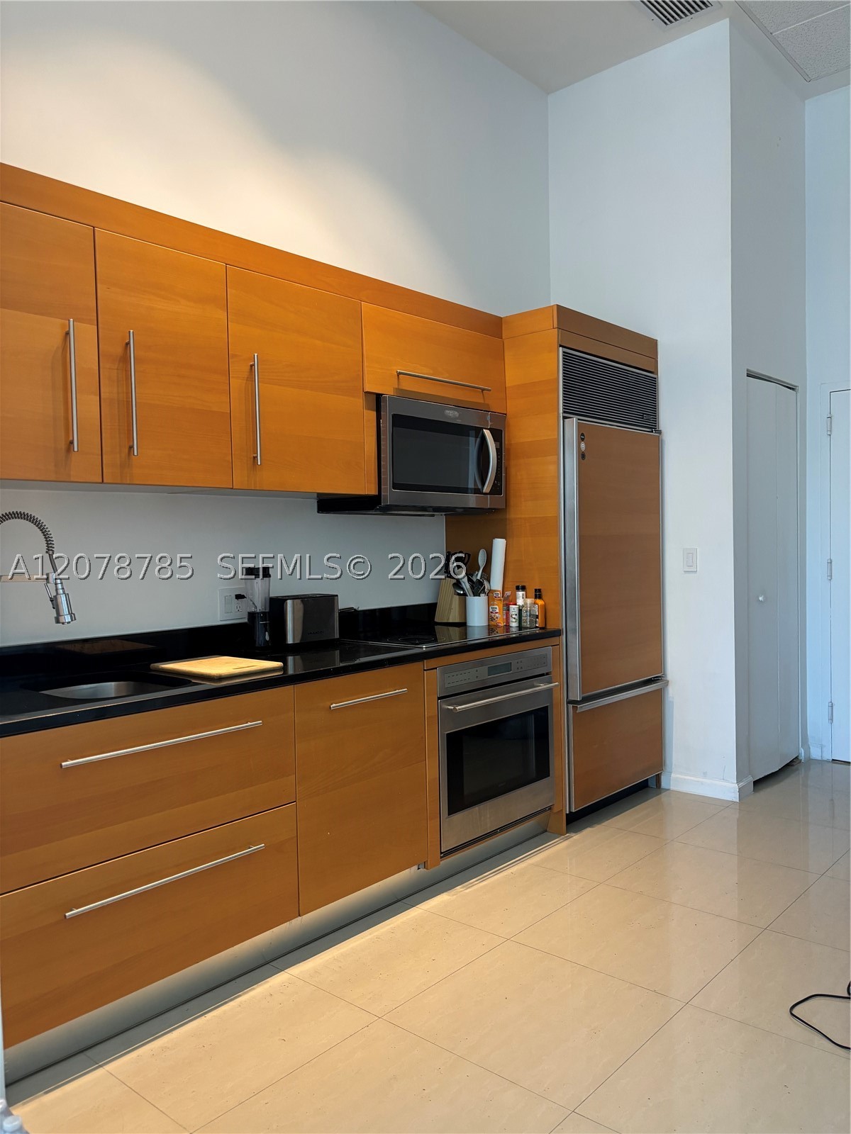 image Icon Brickell I11