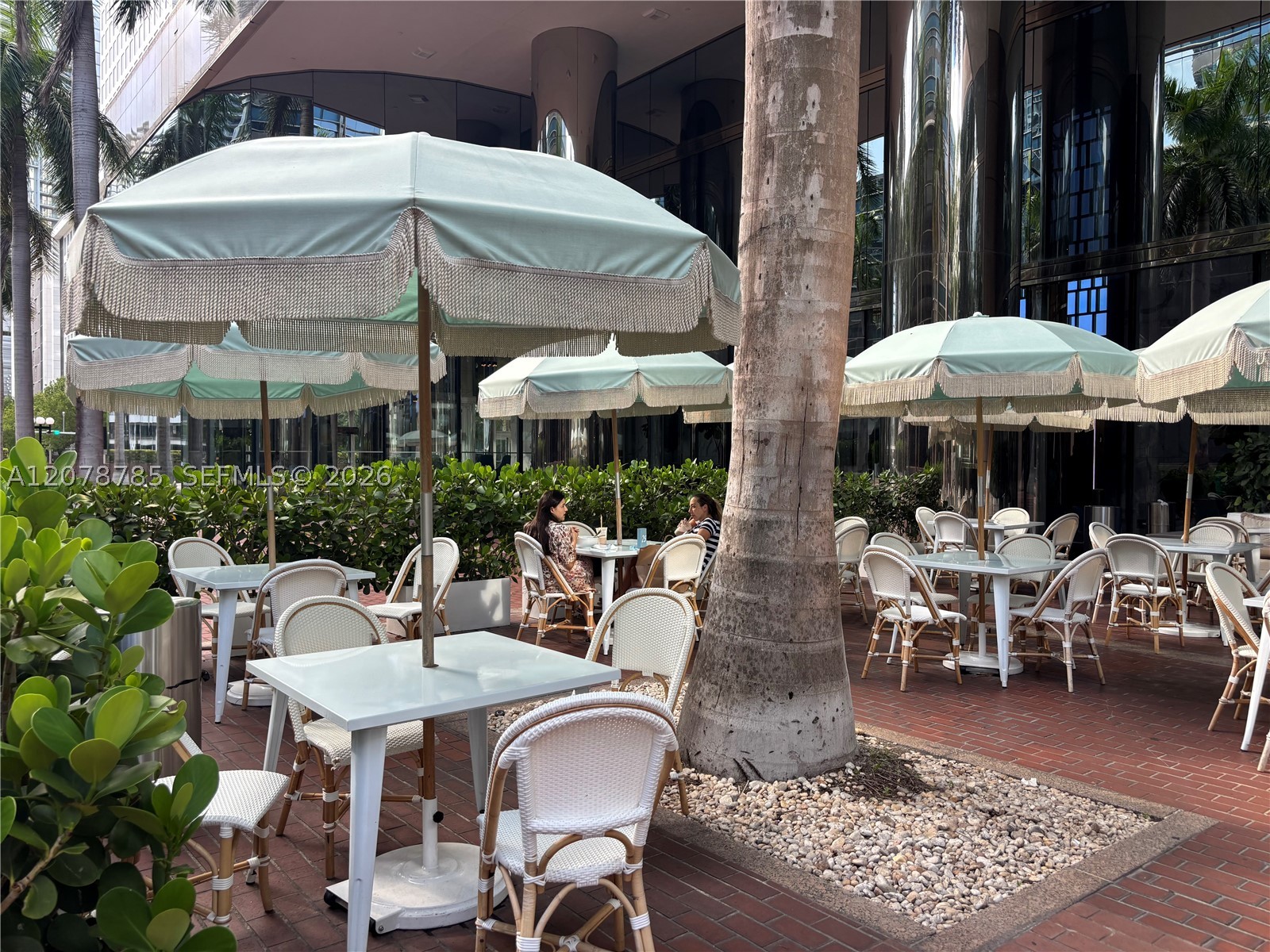 image Icon Brickell I26
