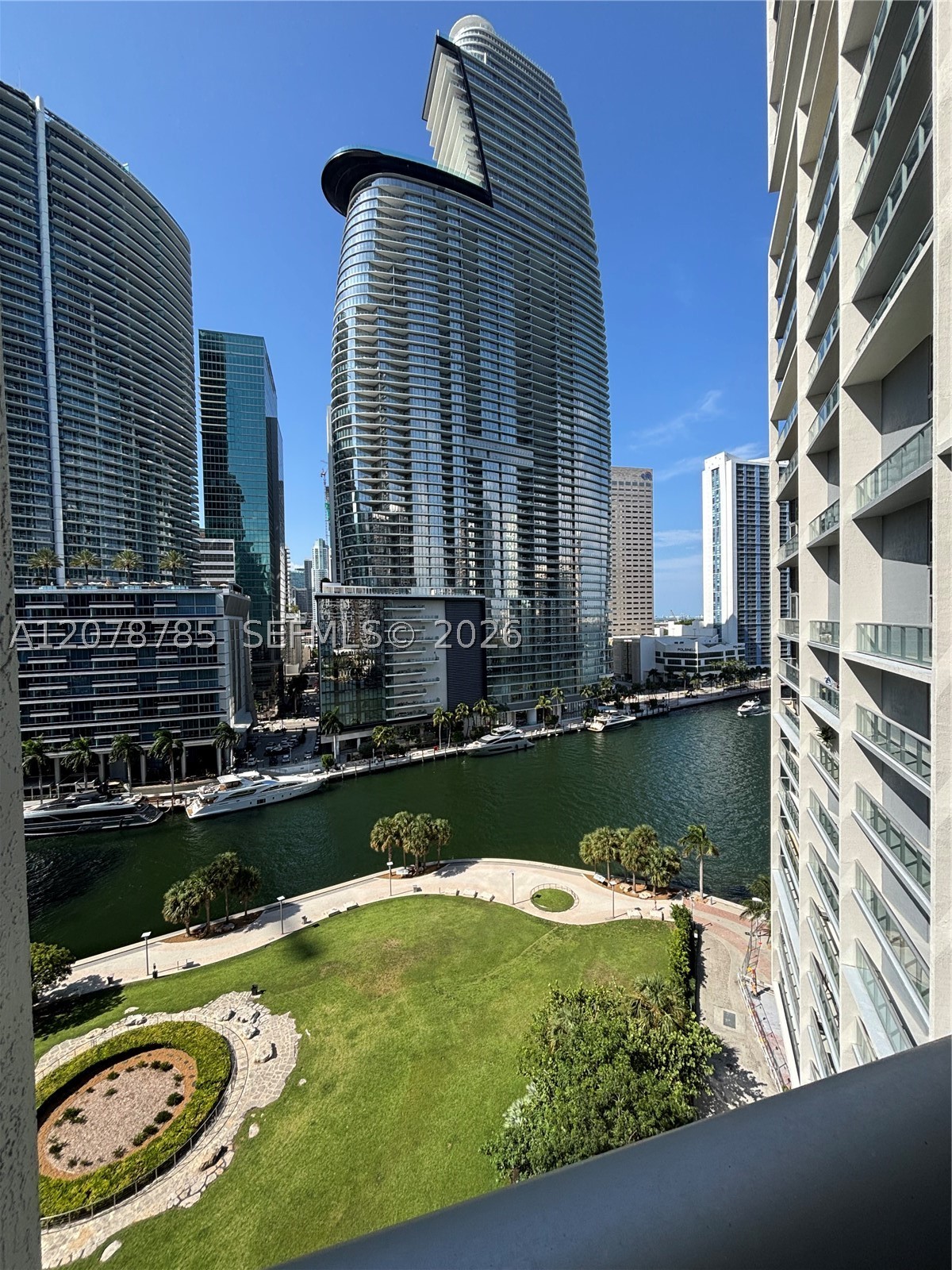 image Icon Brickell I7