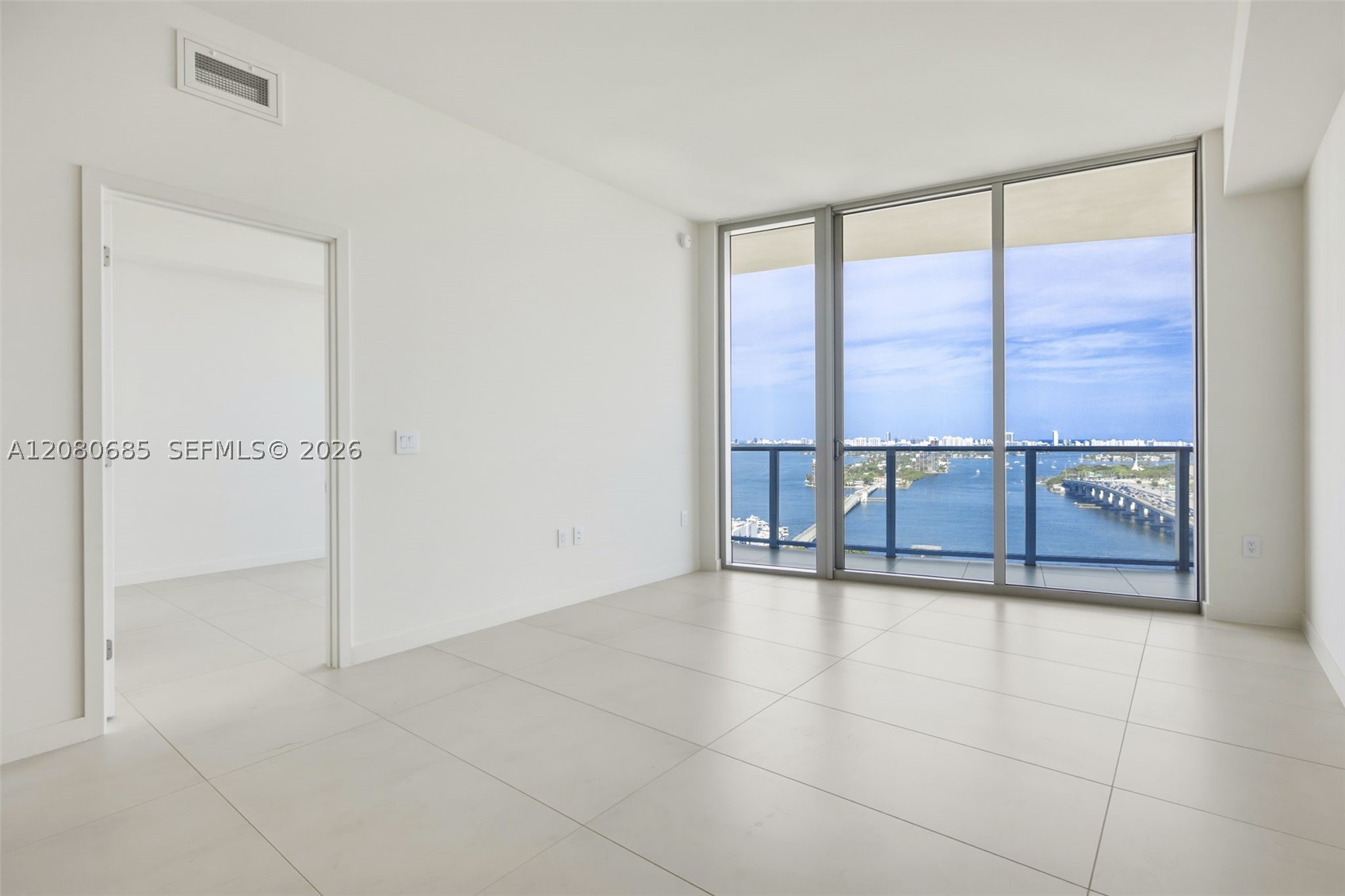 1400 Biscayne Blvd #2304 Miami, FL 33132