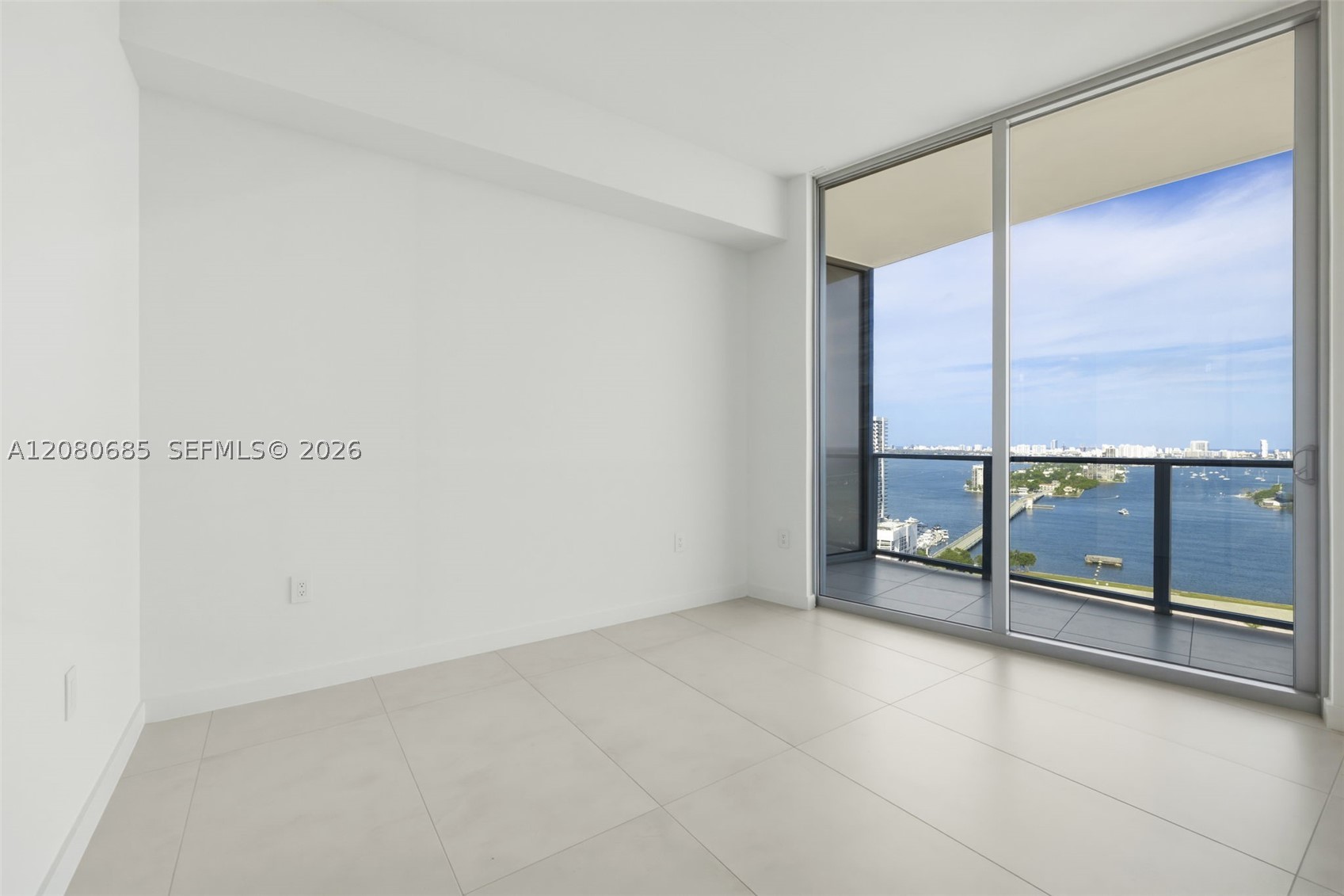 1400 Biscayne Blvd #2304 Miami, FL 33132