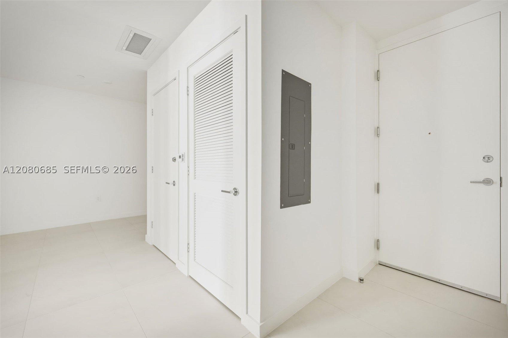 1400 Biscayne Blvd #2304 Miami, FL 33132