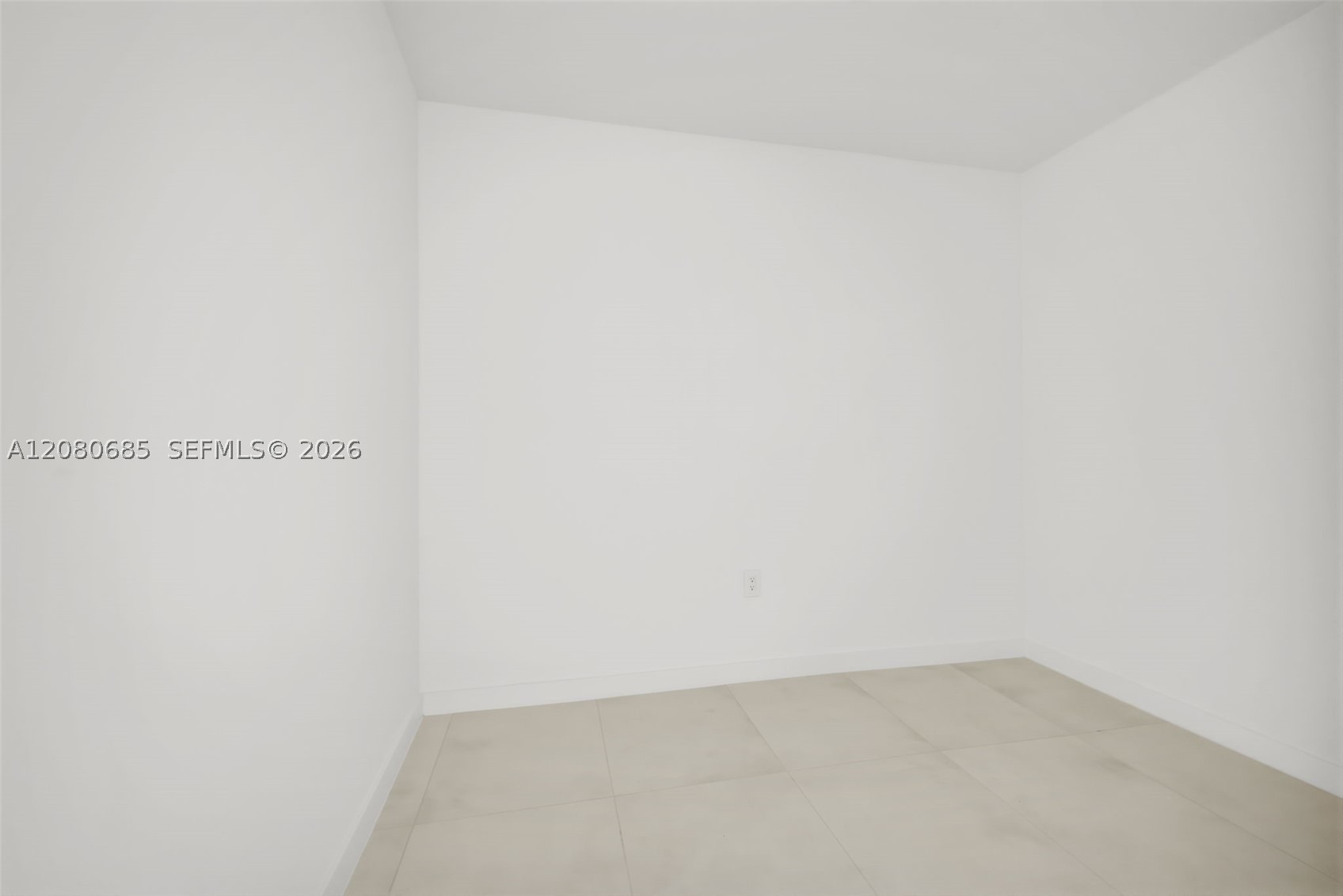1400 Biscayne Blvd #2304 Miami, FL 33132