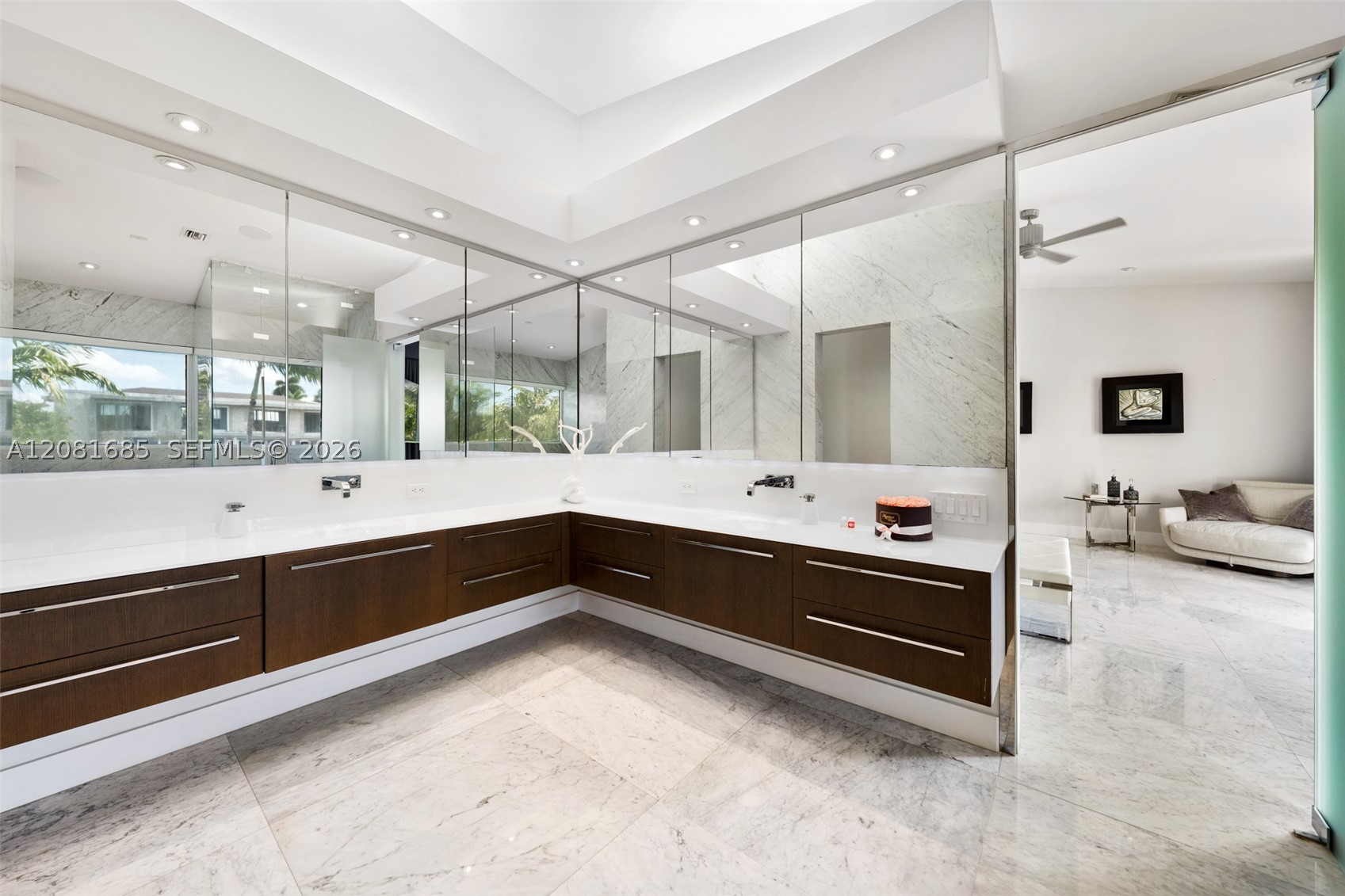 6944 Sunrise Ter Coral Gables, FL 33133