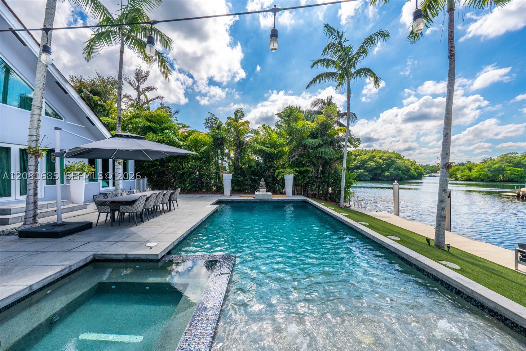 6944 Sunrise Ter Coral Gables, FL 33133